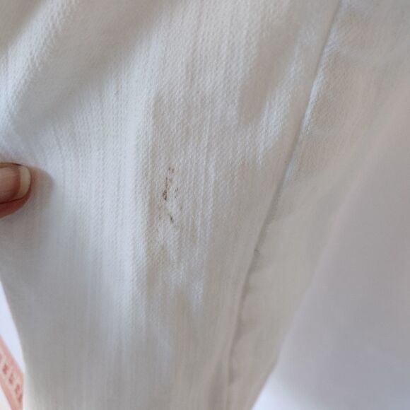 Chico's platinum capris - Picture 9 of 9